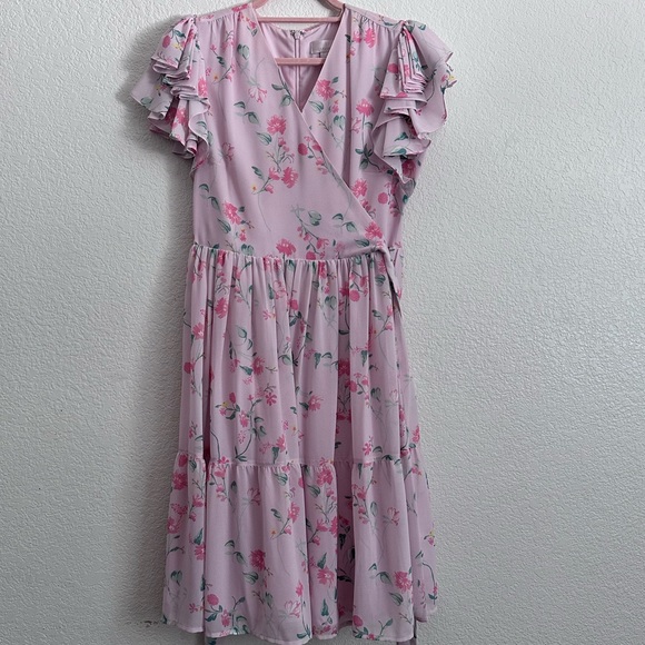 Rachel Parcell Dresses & Skirts - Rachel Parcell Tiered Ruffle sleeve dress
